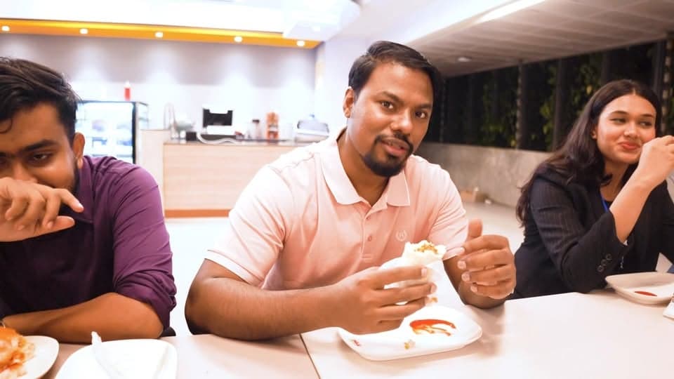I spent a day in the mindblowing campus of Brac University! 🤩